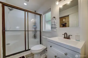 Main bathroom