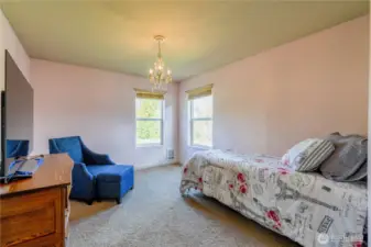 2nd bedroom is mirror image of the first