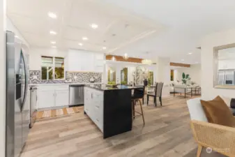 Fully remodeled kitchen from top to bottom, side to side, everything has been touched and upgraded.  Countertops, lighting, cabinets, all fixtures, on and on...