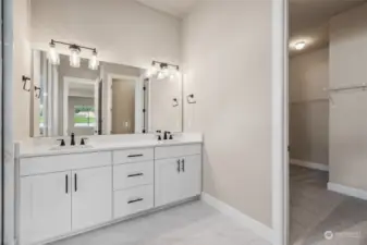 Primary bath dual vanity