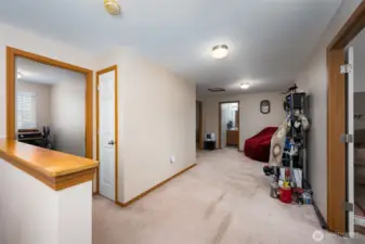 Large loft space on 2nd floor