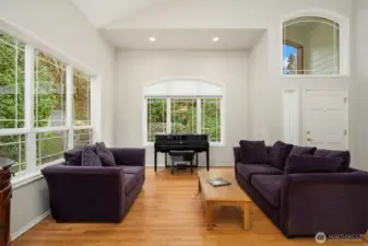 Windows that fill natural light in the living room