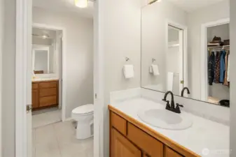 two bedrooms share a thoughtfully designed Jack & Jill bathroom