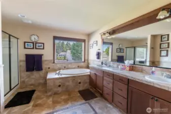 Extra room to relax in the soaker tub
