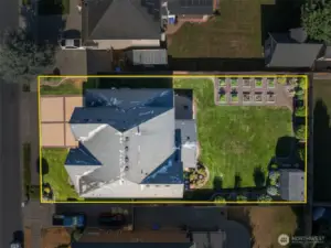 Well maintained lot in Grand Firs Estates