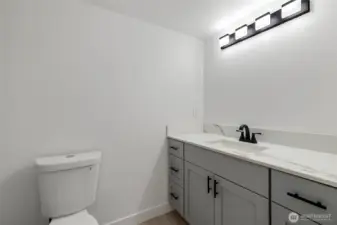 Bedroom 4 with Full bath #2