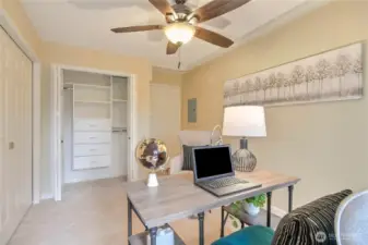 Another view of the 2nd bedroom with ceiling fan.