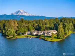 Experience Luxury Waterfront Living at the private community of Snag Island.