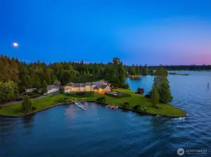 Sprawling 10,887sqft situated on north-facing Lake Tapps peninsula.