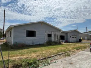 Front View of House and Attached Garage Shop