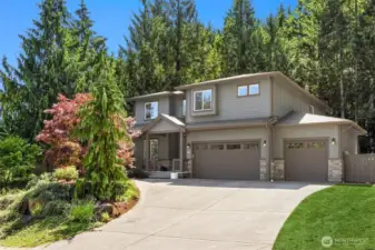 Welcome Home to Ledge Stone Loop where community ad privacy fuse together on Bainbridge Island