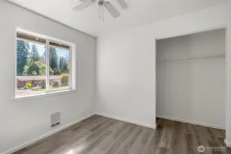 2nd bedroom