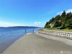 Saratoga Beach