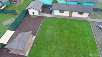 Great Gazebo is fully furnished..