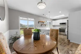 Dining kitchen