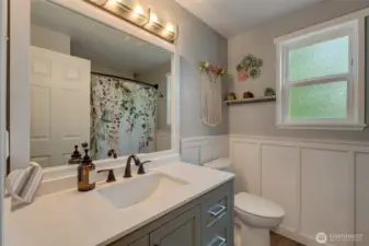 Main bathroom