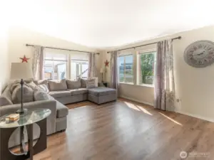 Gorgeous Territorial Views from the Living Room