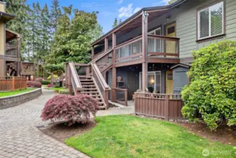 ground floor unit with easy access from parking lots on both sides