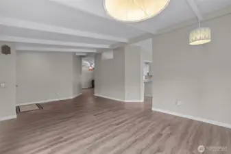 This shy 1600 sq ft MH has space galore!  With 2 Living Rooms and a Dining room, it is certain to satisfy the space requirements you have.  Don't you love white ceilings.