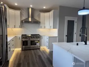 PRESALE not under construction - photos are of same house plan