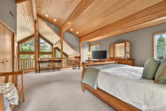 Stunning Beams, Views from Bed