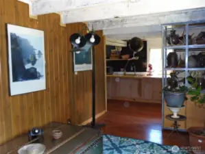 Whitewashed beams in bonus room