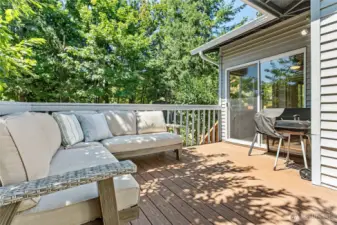 The upper deck with a view to the sunroom