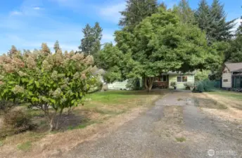 Long driveway provide plenty of off-street parking