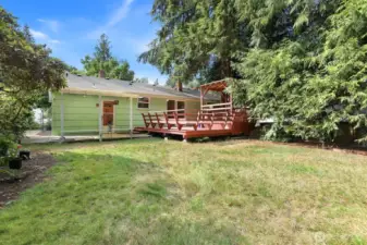 Backyard with private park like setting
