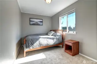 2nd bedroom