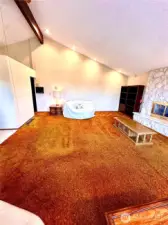 Vaulted ceilings lean into the mid-century vibe.