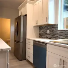 Note 1/2 bath on the main floor