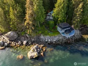 Overhead view of home and Guesthouse/Garage.