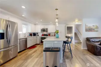 Kitchen with Breakfast Bar