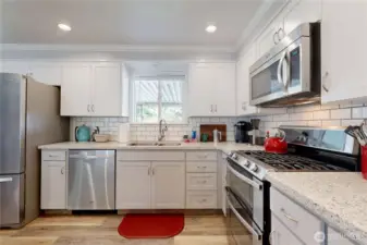 Refrigerator, Dishwasher, Micro-hood, Double Oven, Gas stovetop
