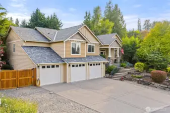 3 car garage + RV parking and lots of driveway parking