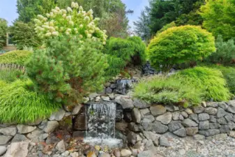 Waterfall feature