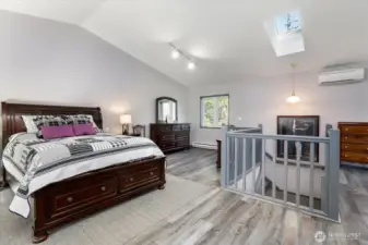 Upstairs primary bedroom