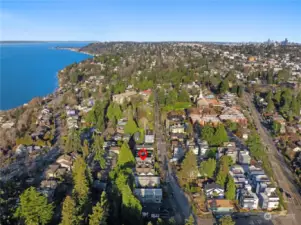 Easy access to the city, Fauntleroy, Vashon Ferry, etc.