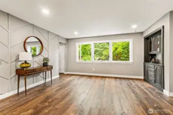 Family room on main, w/ built ins.