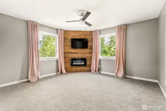 Primary suite w/ electric fireplace