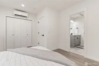 3rd floor Primary bedroom