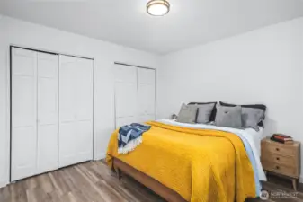 Guest suite on lowest level.