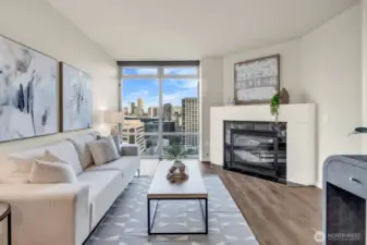 Actual views facing south from this spacious 30th floor one bedroom plus den!!