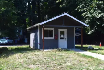 Coin op laundry for RV tenants
