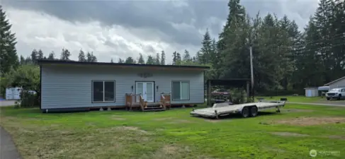 Extra Building (office space)