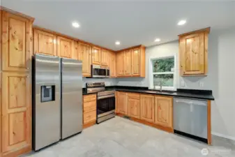 Kirchen with Stainless Steel Applliances