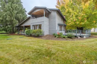 As you move around the yard, you can appreciate the fabulous features this property has to offer!