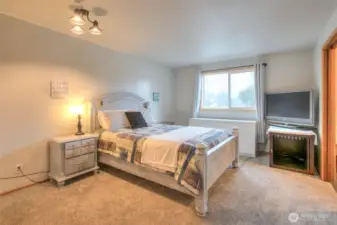 Main house primary suite