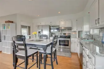 Above Garage 1 Bedroom apt.